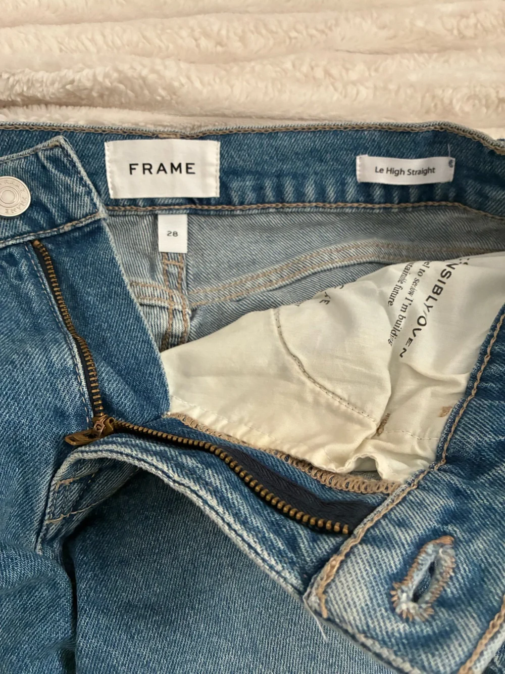 Frame Le High Straight Jeans